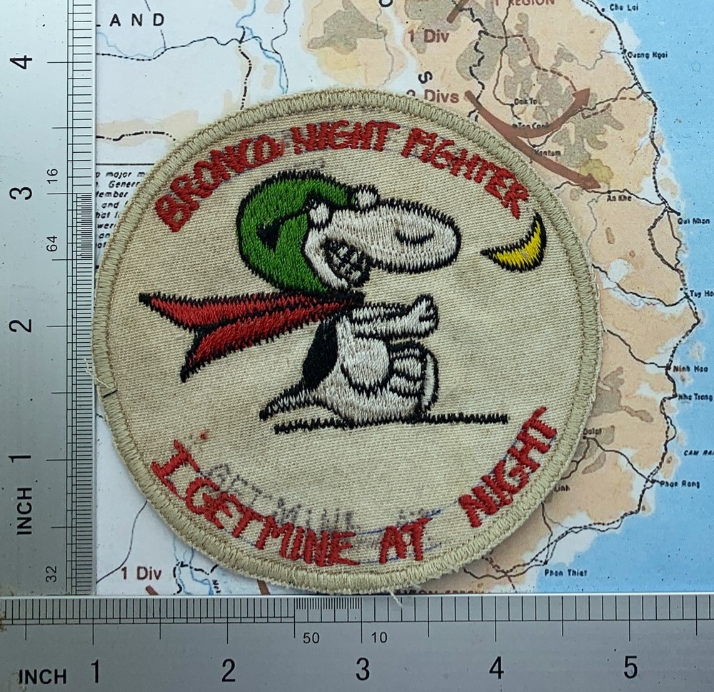 Patch , snoopy dog ,  bronco night fighter  , snoopy patch , t11-201