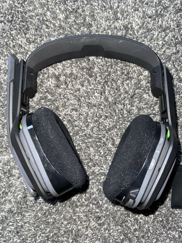 Astro A20 Wireless Bluetooth Gaming Headset Compatible Xbox One/s
