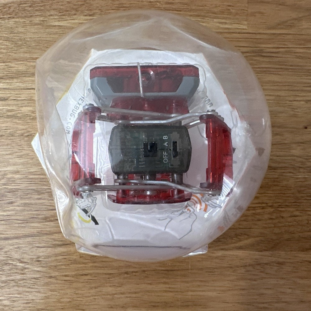 *Brand New* HexBug Inchworm Micro Robotic Creatures 2010 Innovation First Red