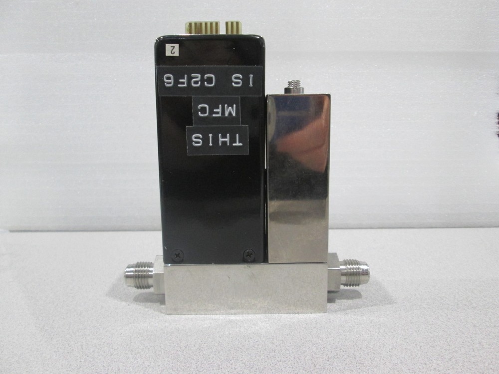 Unit UFC-1500A Mass Flow Controller, Gas C2F6, 30 SCCM