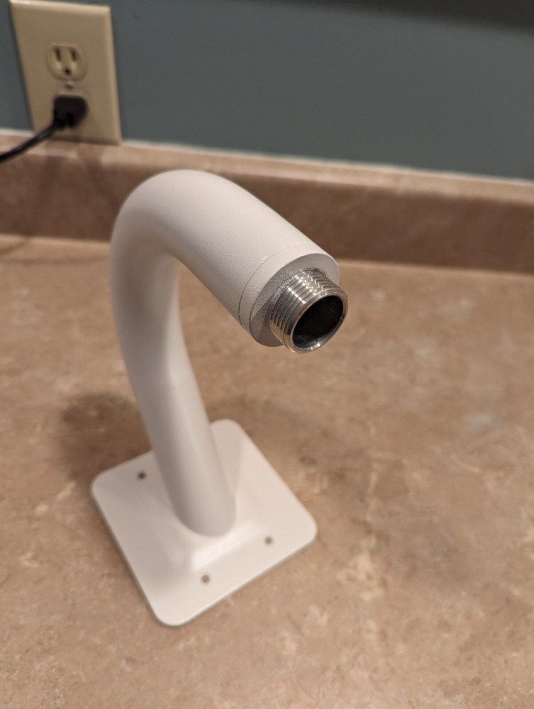 AMERICAN DYNAMICS (ADLOMARM) DISCOVER MINI DOME WALL MOUNT Only