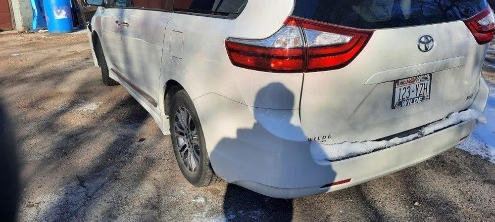 Used A/C Selector Switch fits: 2019 Toyota Sienna automatic temperature control