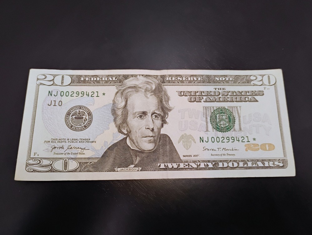 20 Star Note - 2017 - Serial NJ002994218*