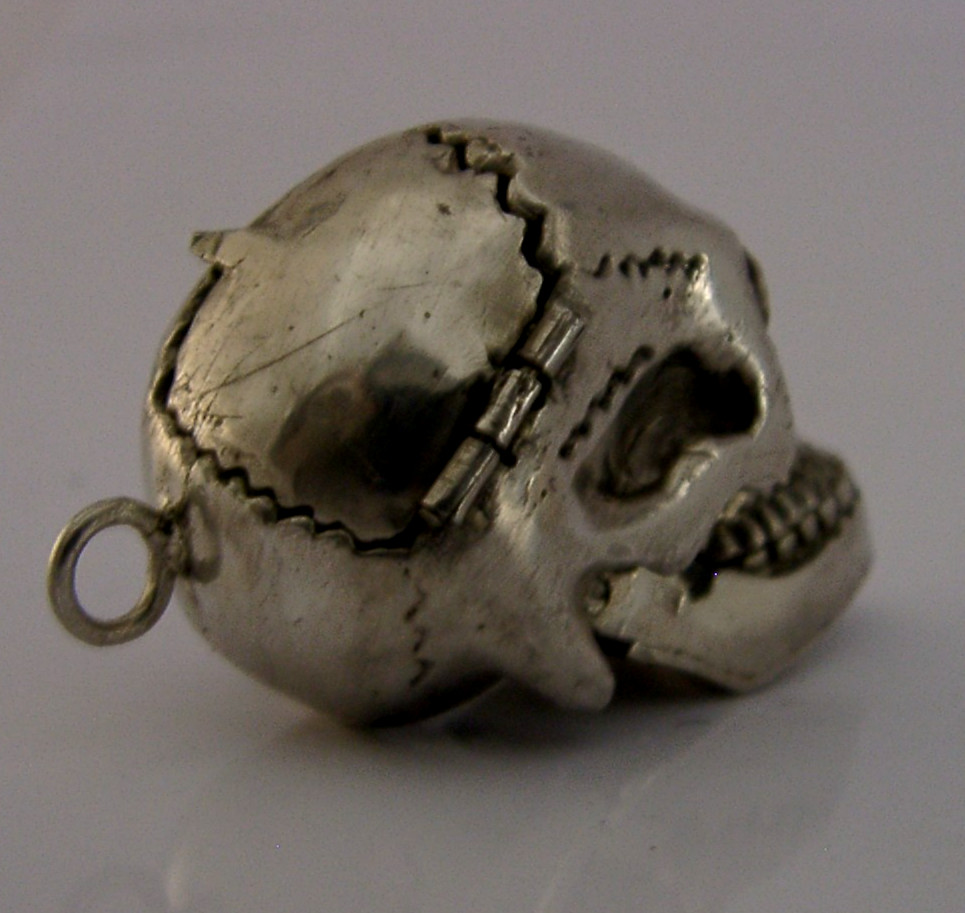CRAZY SOLID STERLING SILVER SKULL BOX RED GEM STONE EYES c1980 STEAMPUNK GOTH