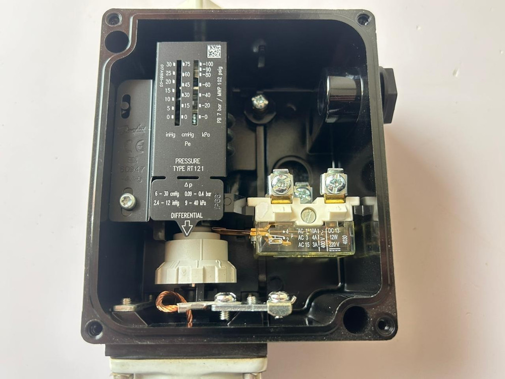 Danfoss RT121 Pressure Switch 17-5215