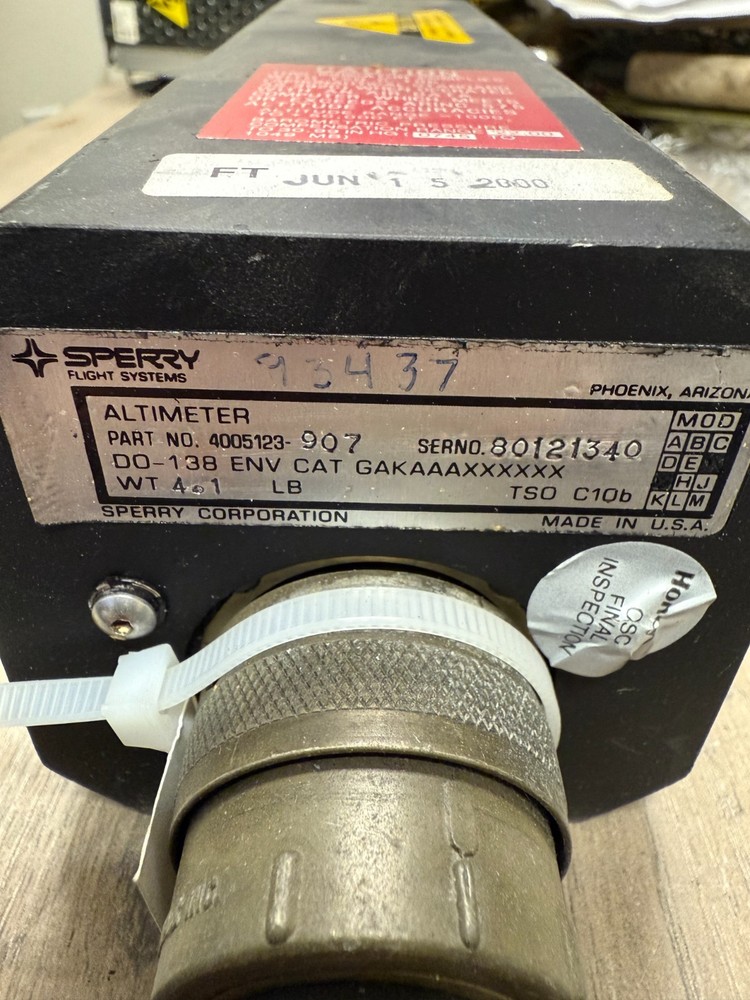 Altimeter Sperry Flight Instrument 4005123-907 OEM UNTESTED READ