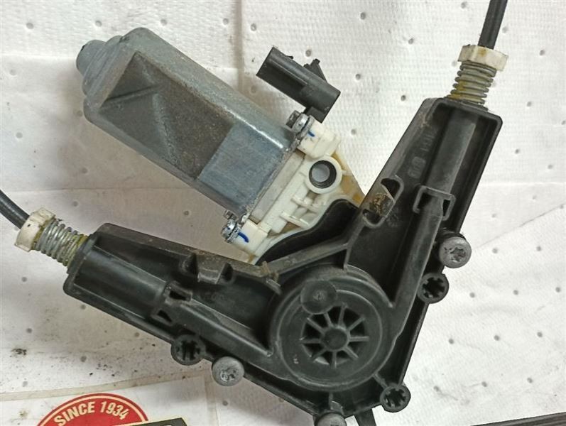 2019 Cascadia Right Passenger Front Window Regulator, Power (10597052