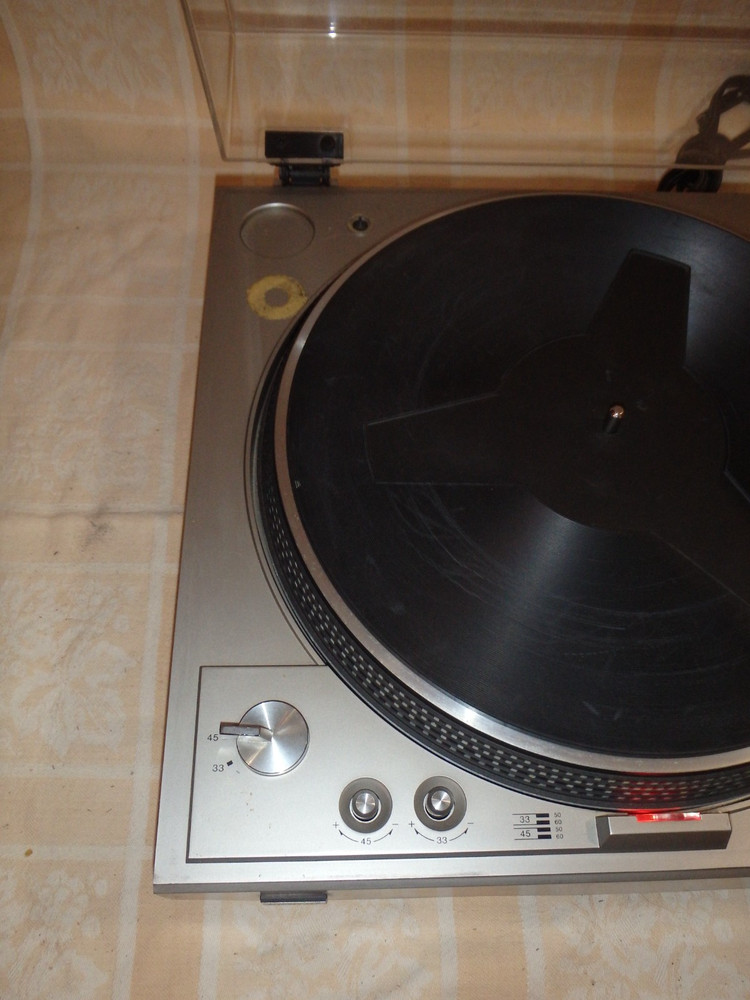 Vintage Sansui SR-737 PLL-Servo Direct-Drive Automatic Turntable