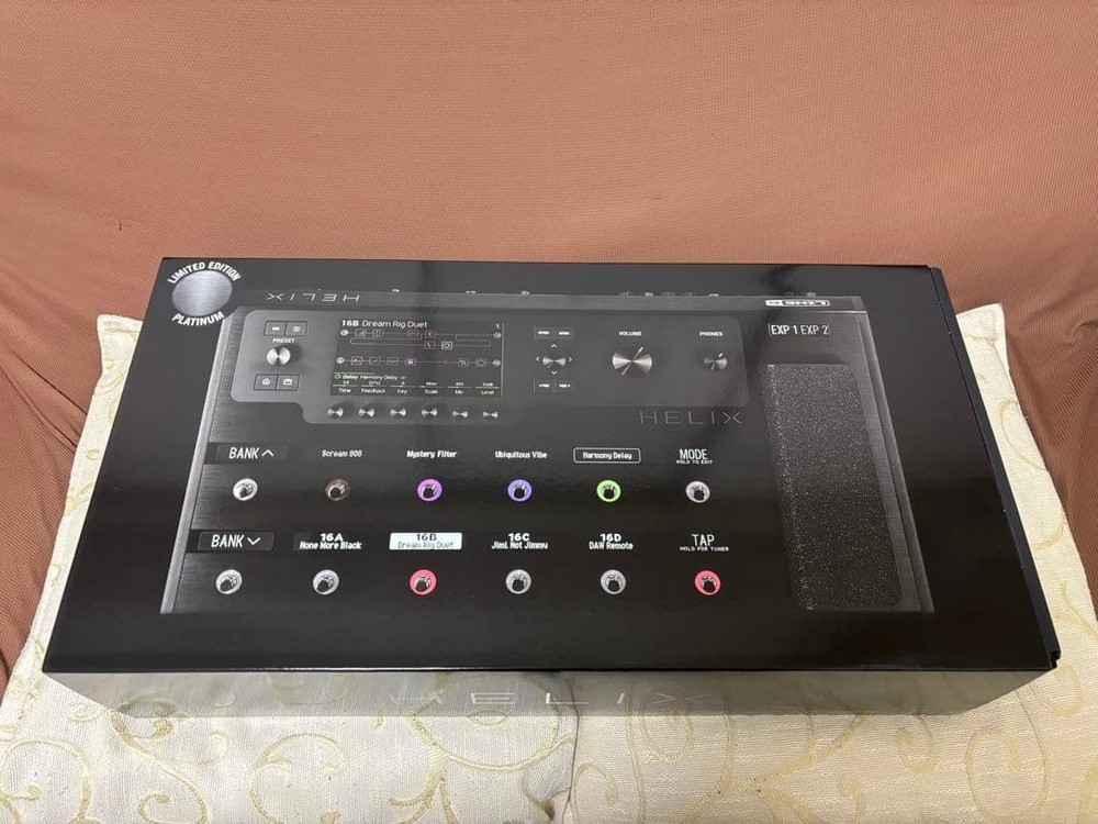 LINE 6 HELIX PLATINUM Effects Pedal