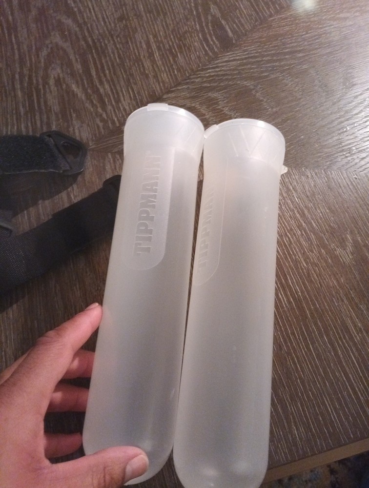 TIPPMANN 2 pod paintball pack. Complete kit with 140rd tubes.