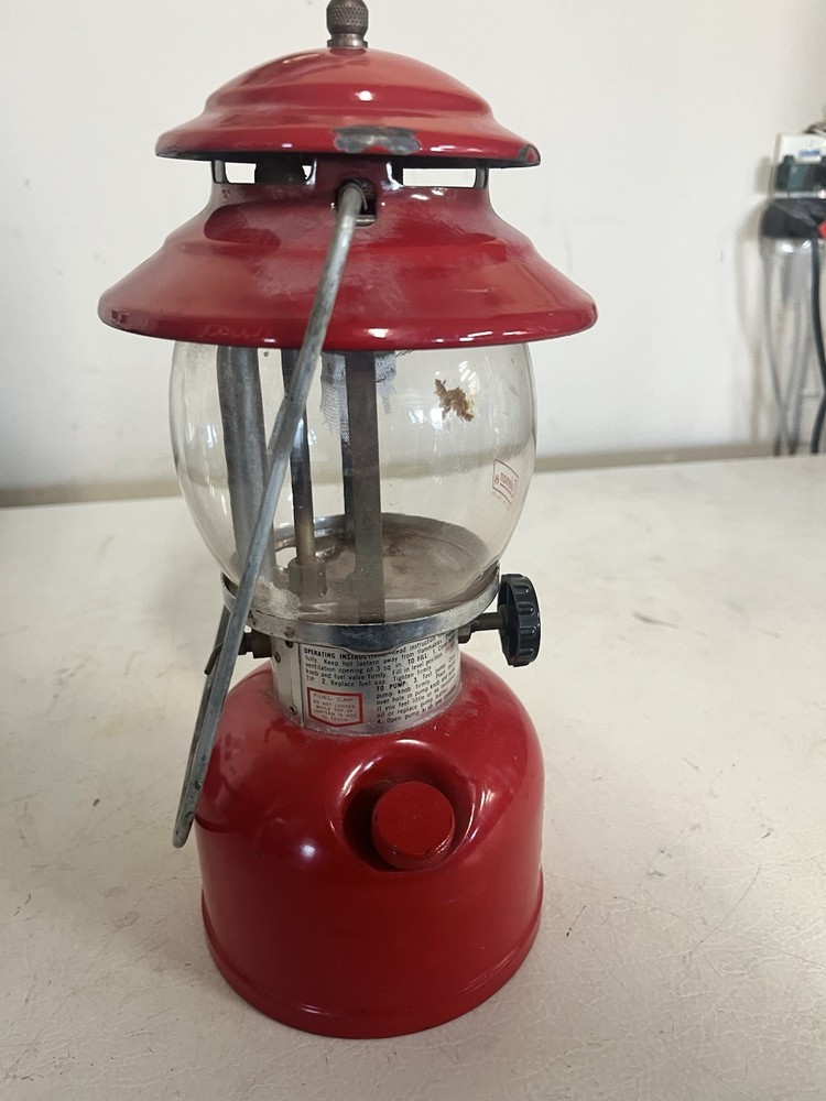 Coleman Single Mantle Gas Lantern Model 200A – Dated 1976