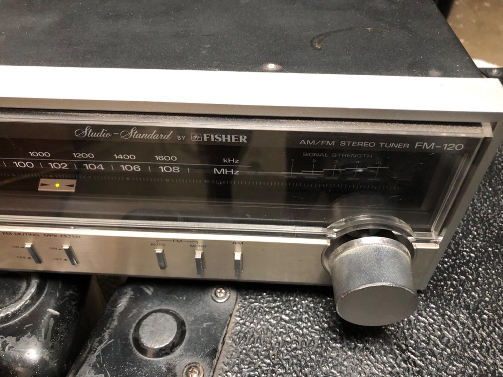 Fisher FM-120 stereo tuner