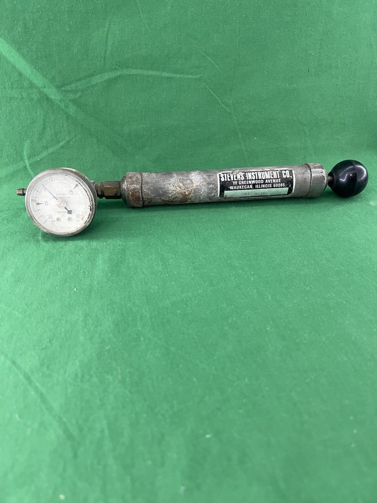 Stevens Instrument V-34 Gearcase Vacuum Tester