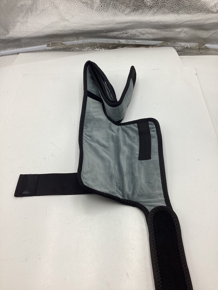 Melissa Mucle Knee Cap Cover/Harness-Black