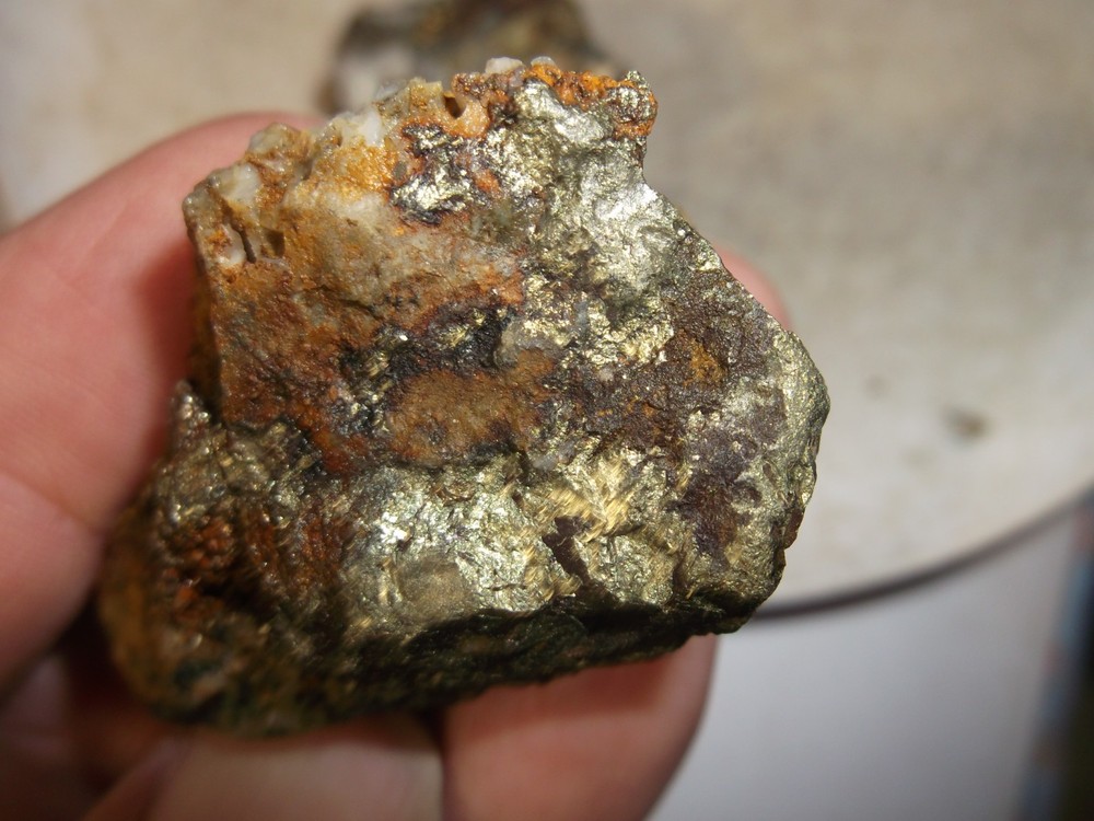 Gold, silver, copper, 78 grams samples ,ore high grade .