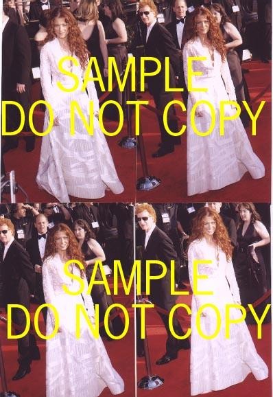 #dd1305 5 CANDID PHOTOS beautiful Debra Messing PRETTY IN WHITE!!