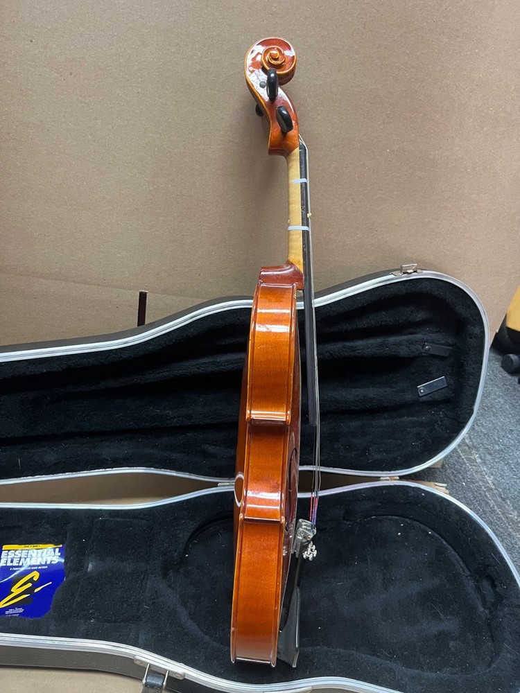 Hermann Beyer E201/3 3/4 Violin W/ Case