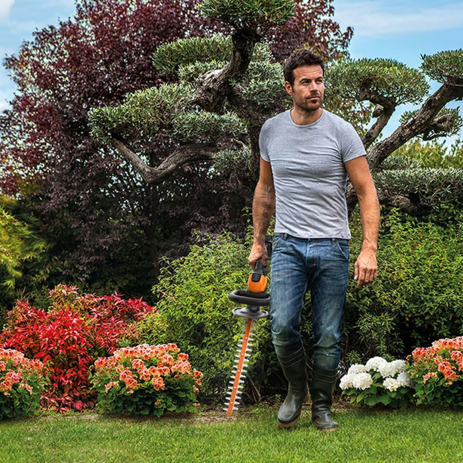 WORX WG261 20V Powershare Cordless 22" Hedge Trimmer - SR