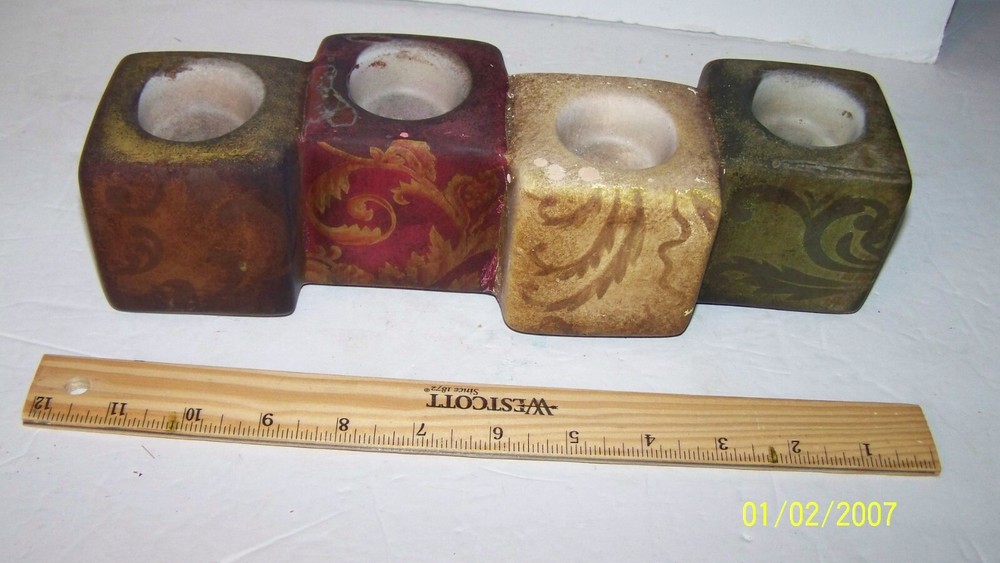 CERAMIC LETTER LOVE CANDLE HOLDER