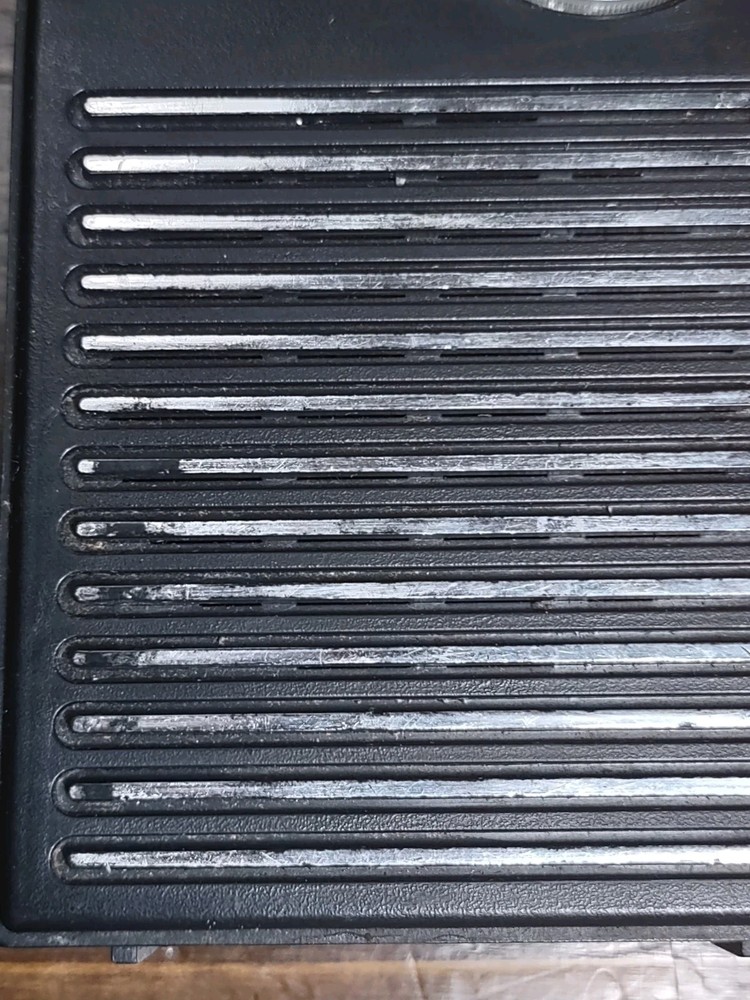 Kmart Solid State AM Transistor Pocket Radio Model 06-31-09