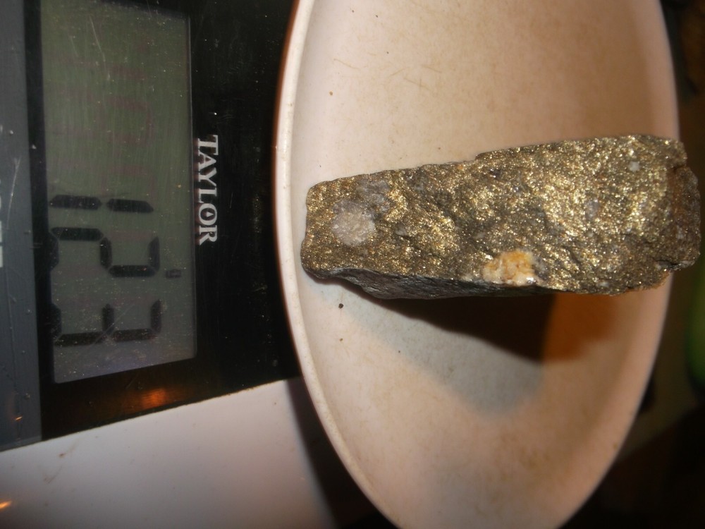 Gold, silver, copper, 76 grams samples ,ore high grade .