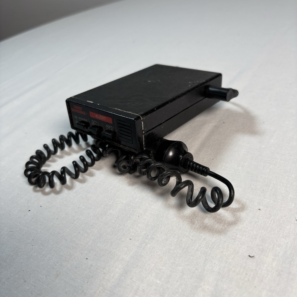 Vintage Early Warning Radar Detector w/DC Adapter