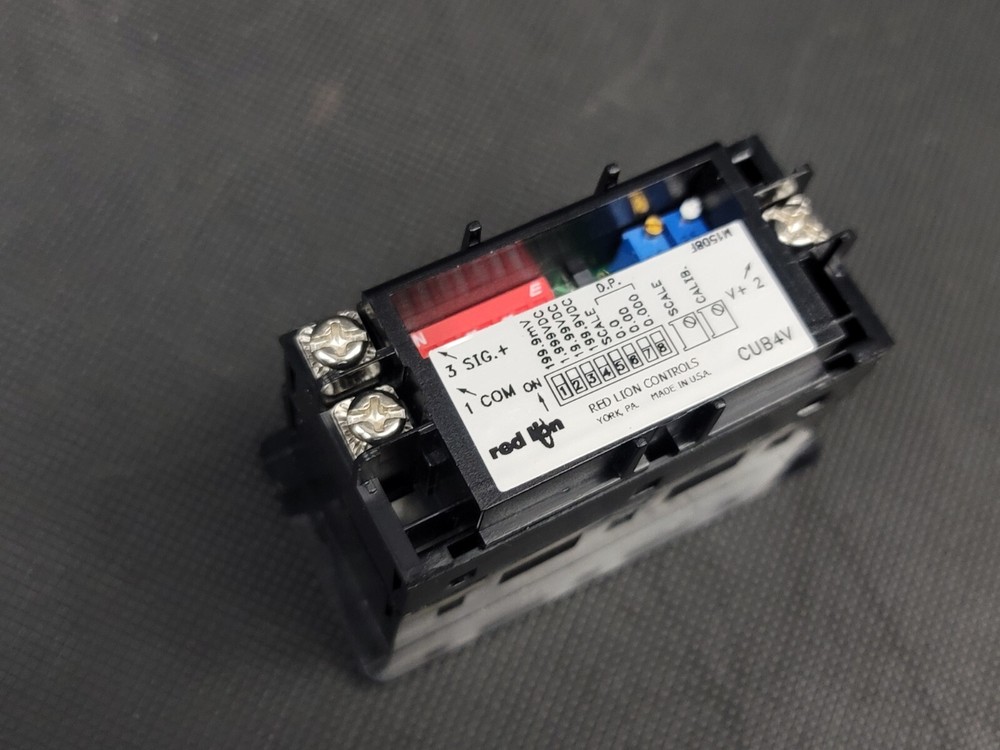 Red Lion Miniature DC Voltmeter Model CUB4V020