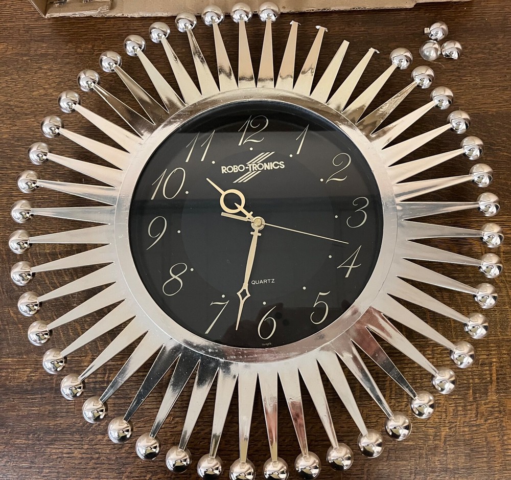 Robo-Tronics Quartz Clock 18" Model 2640