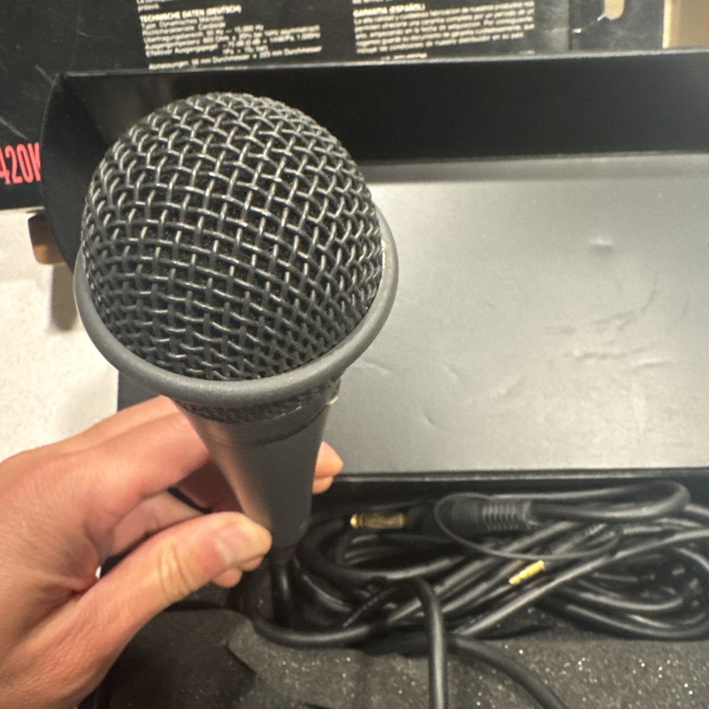 Karaoke Pro 2 Dynamic Microphone DM-420KC