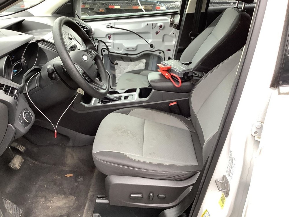 Console Front Floor SE Fits 17-19 ESCAPE 4595136