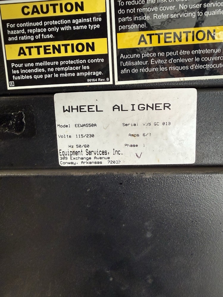 Snap on/ John Bean EEWA550A Wheel Aligner System With Accessories ￼