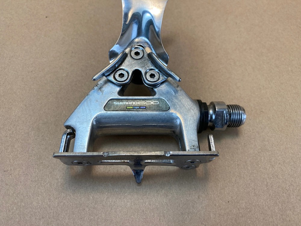 Shimano 600 Toe Clip Pedals