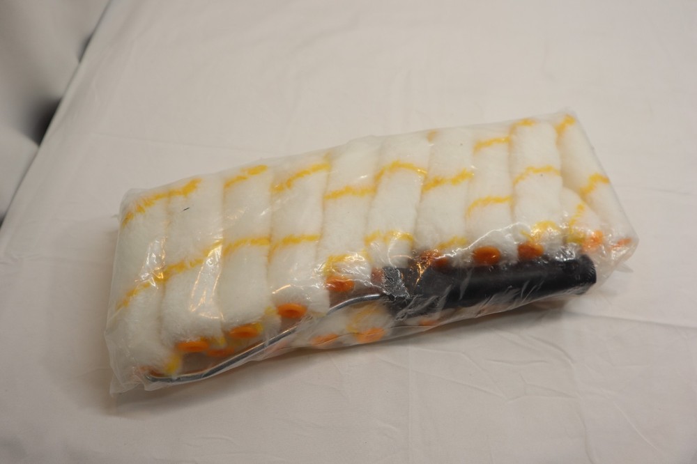 (NEW) BATES CHOICE PAINT ROLLERS ***