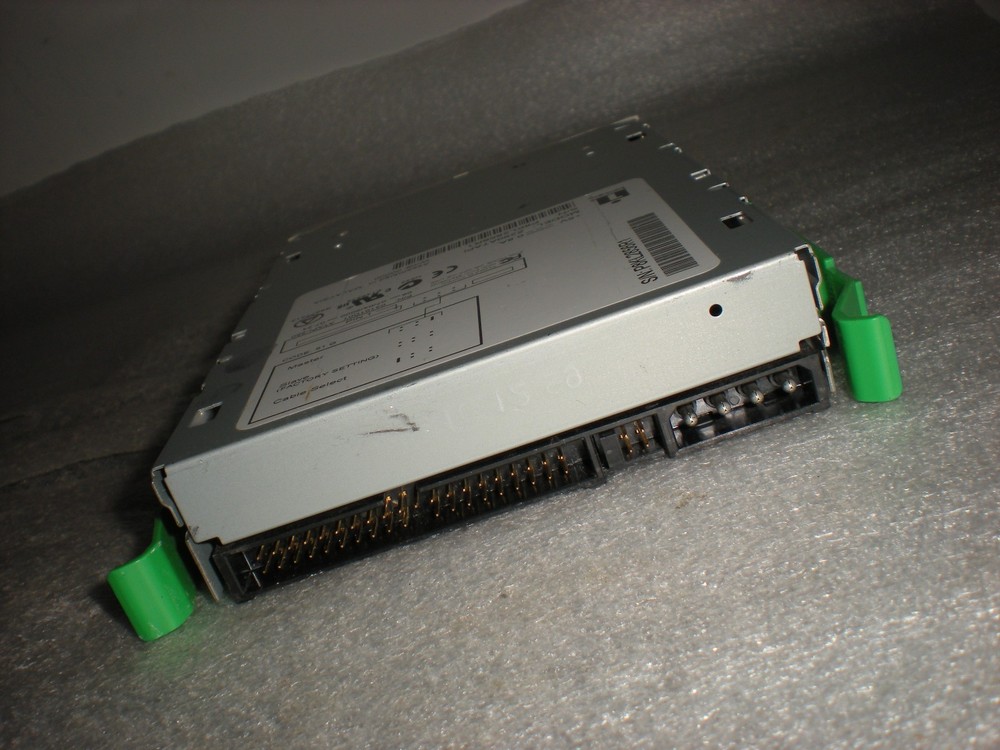 UNTESTED Vintage Iomega Z250ATAPI 3.5" internal Zip drive
