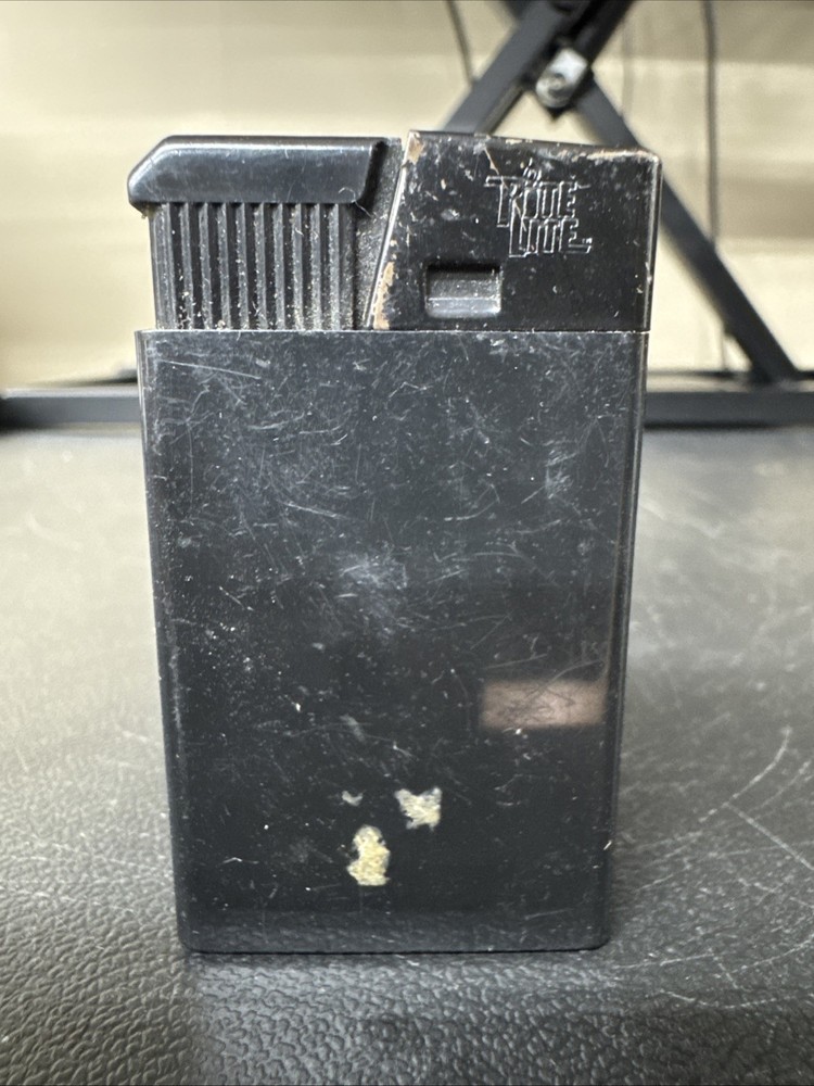 Vintage KISS Tite Rite Lite Lighter Refillable 2004 Catalog