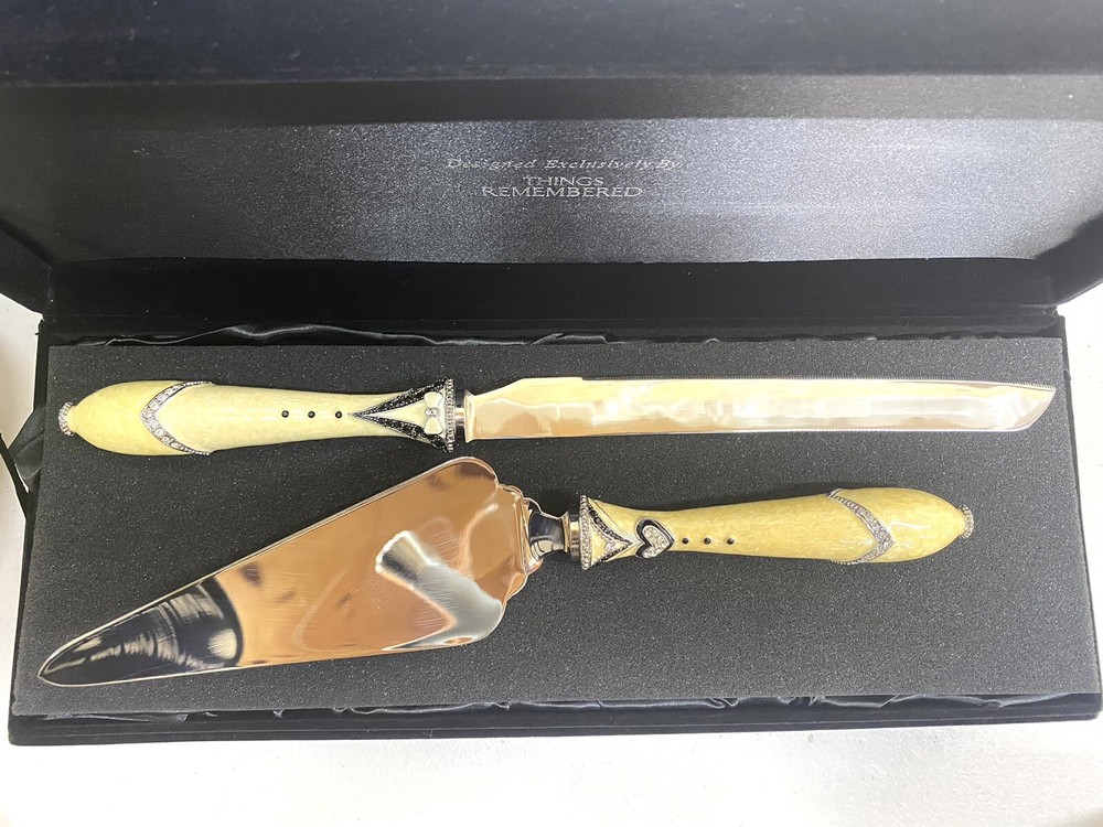 Dangling Jewel cake knife and server set
