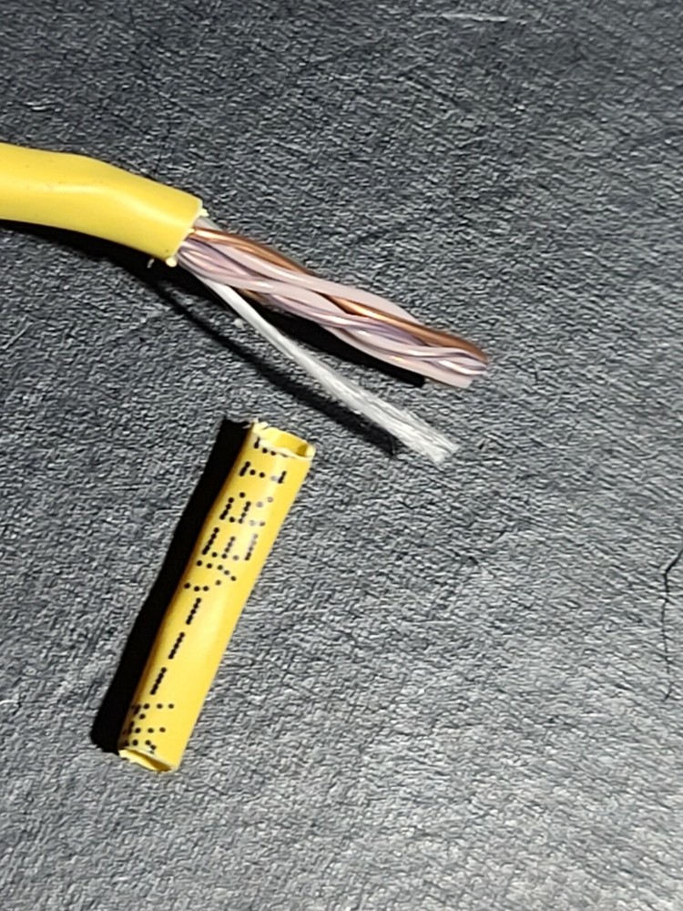 General Cable GenSPEED 5000 24/4P Cat5E UTP Plenum Network Cable Yellow /100ft