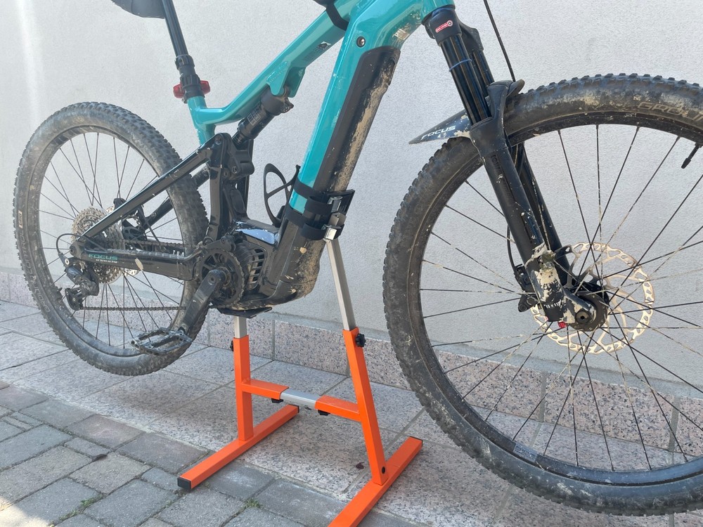EMTB Adjustable Universal Extendable Central Maintenance Kickstand