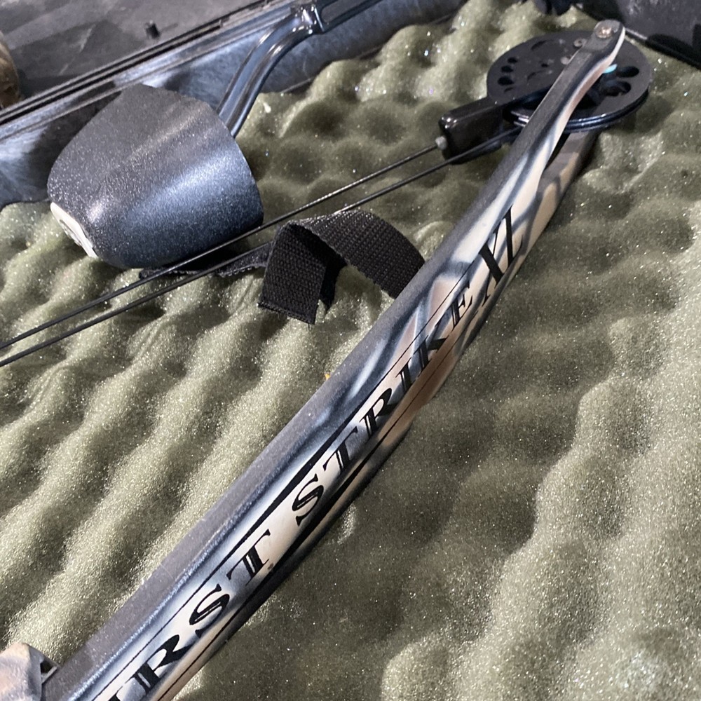 3pc Browning Mirage 3D Bear First Strike w/ Case Compound Bow Archery *NO STRING