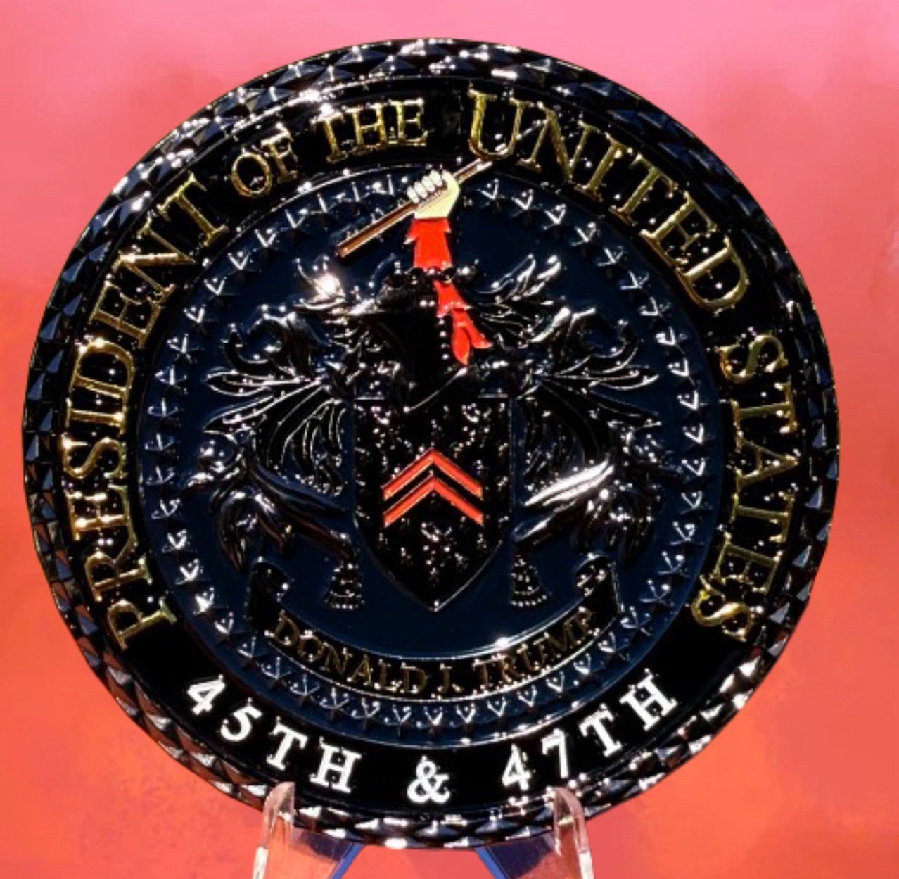 President Trumps Challenge Coin. Dark Version. The Victory Coin.