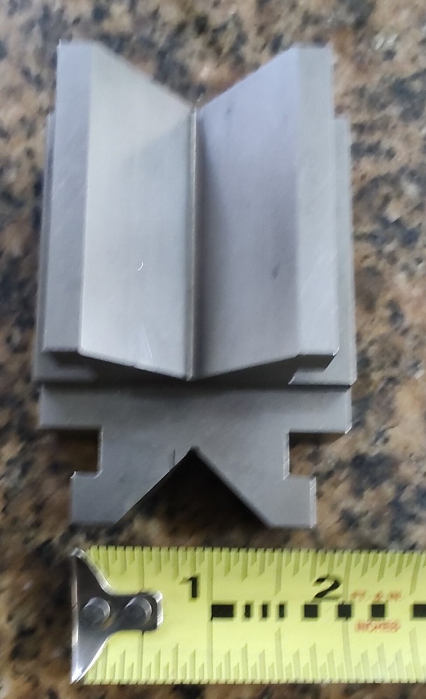 🗽 VINTAGE 2 X 2 X 3" V-BLOCK