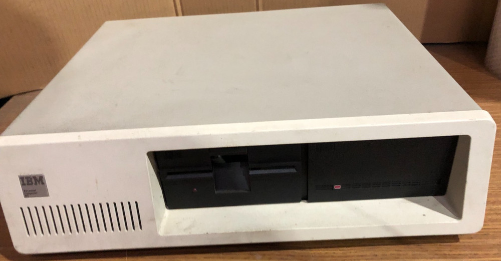 Vintage IBM 5160 Personal Computer - Untested