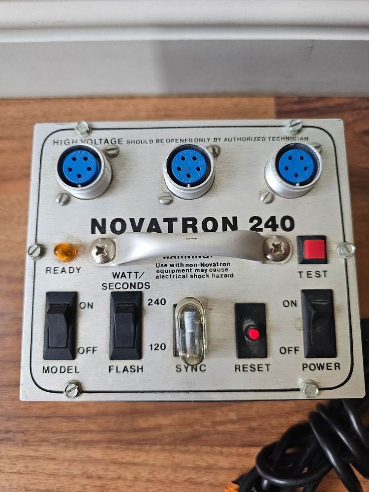 Nova Tron 240 Studio Lighting Power Pack Untested