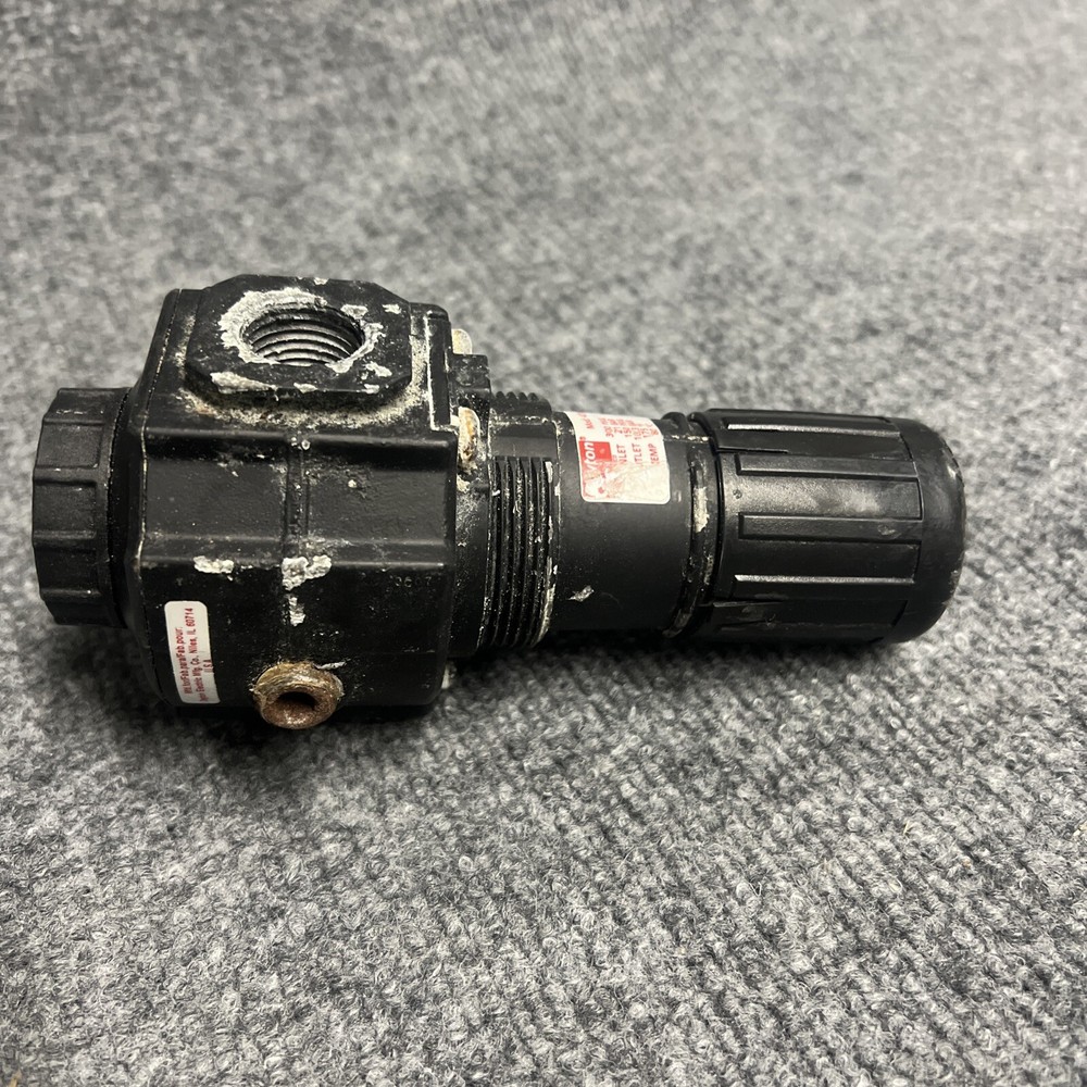 Dayton 4ZM22  1/2" Filter Regulator Used