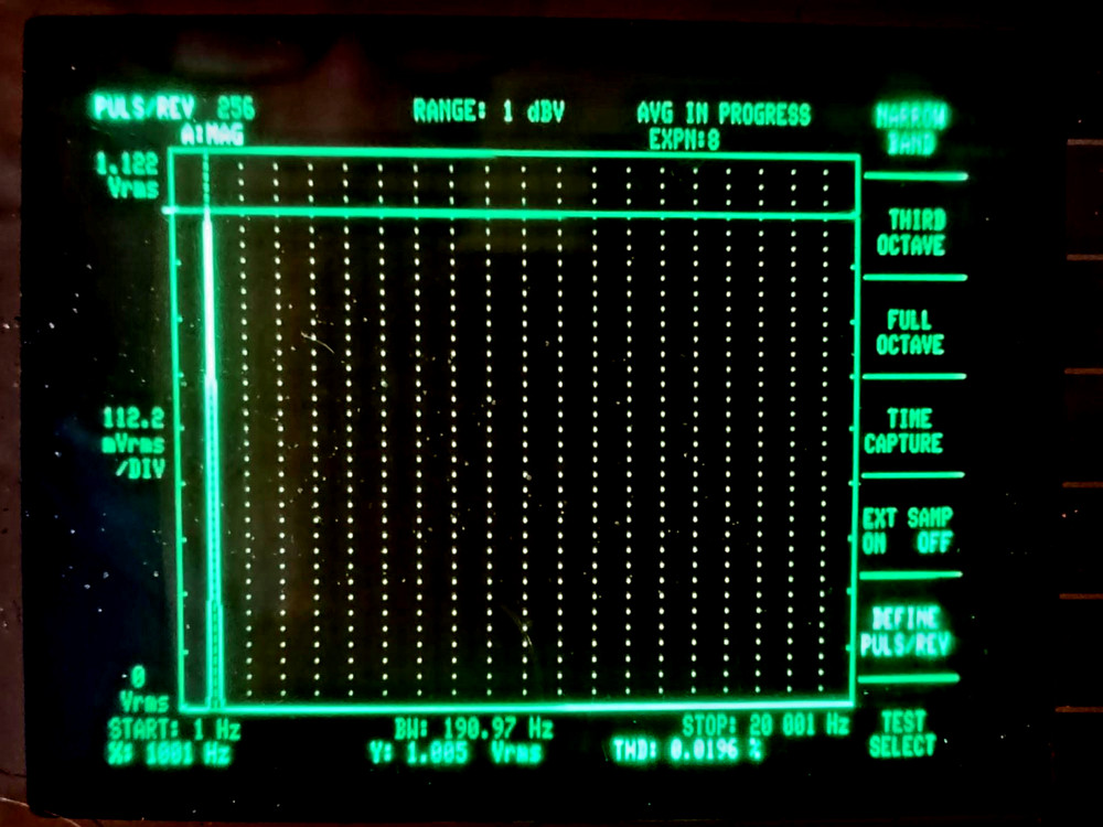 HP 3561A Dynamic Signal Analyzer – High-Resolution FFT – Bench-Tested & Passing