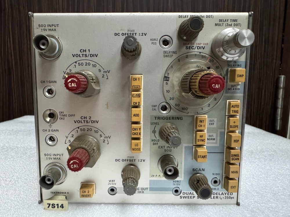 Tektronix 7S14 Dual Trace Delayed Sweep Sampler, tr=350ps