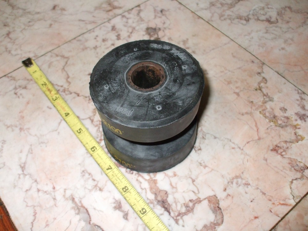 Isotech ISOLATOR VIBRATION MOUNT RING & BUSHING