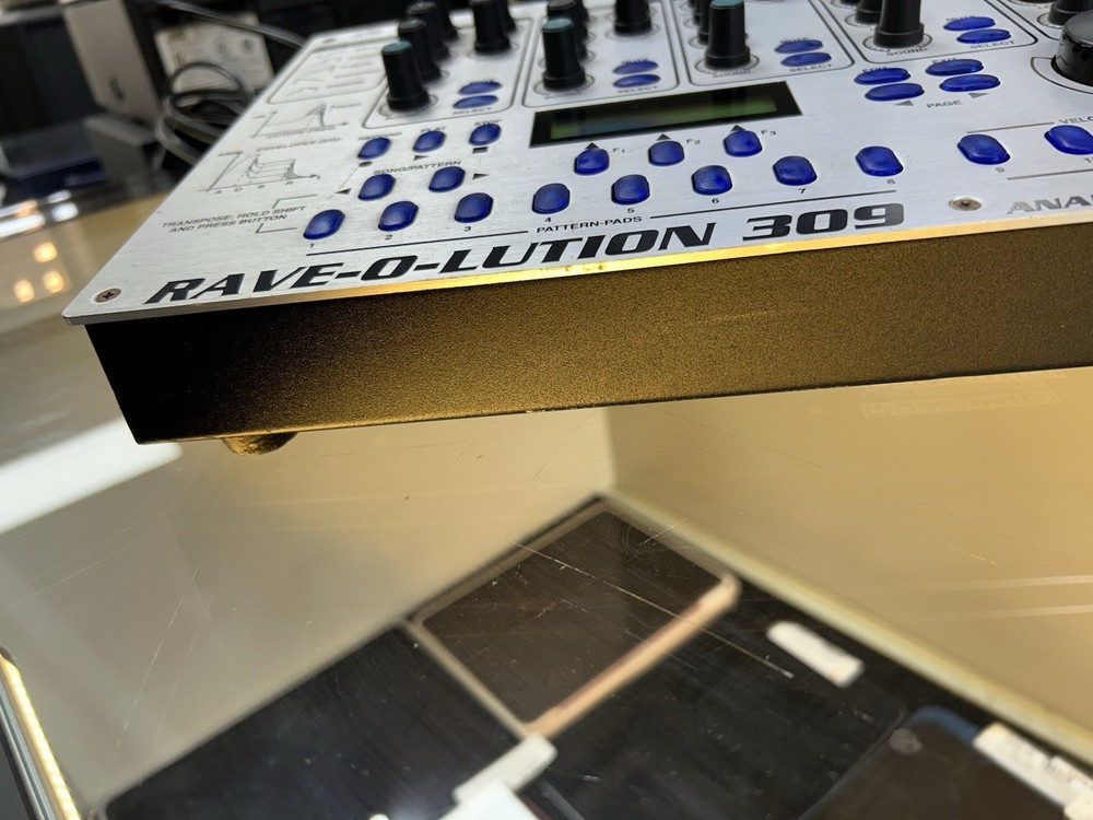 Quasimidi Rave-O-Lution 309 Machine