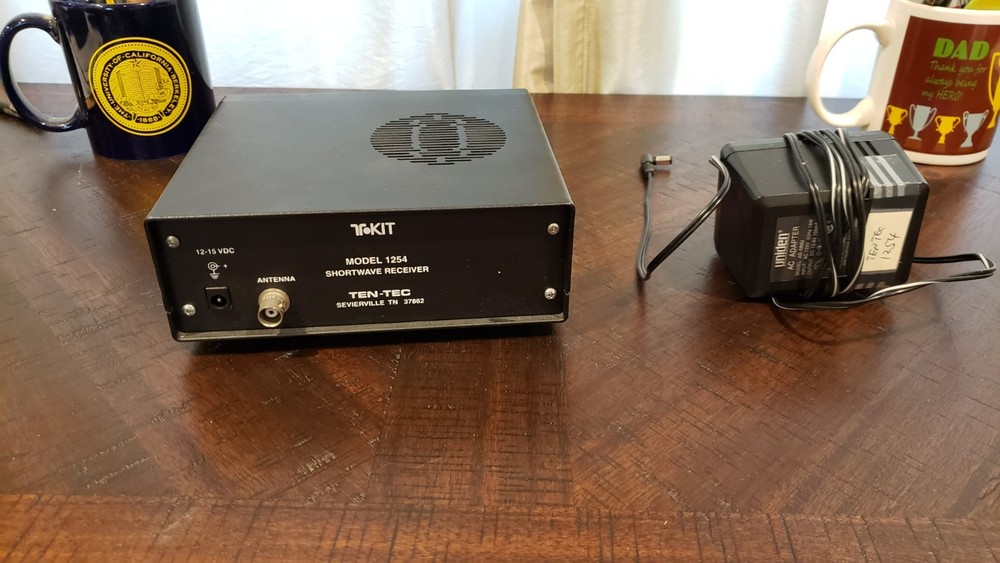 TEN-TEC Model 1254 AM SSB Receiver and PSU