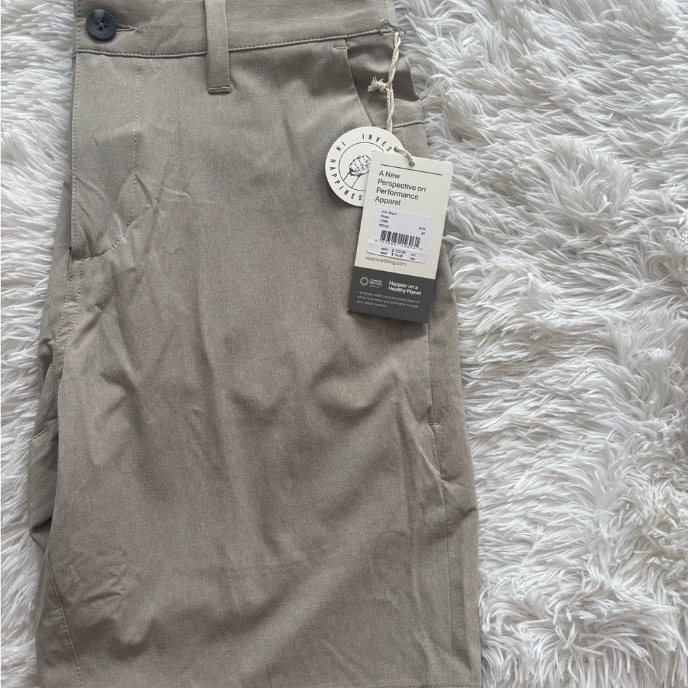 Vuori Men’s Aim short